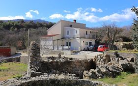 Apartments With A Parking Space Ostrvica, Omis - 13749
